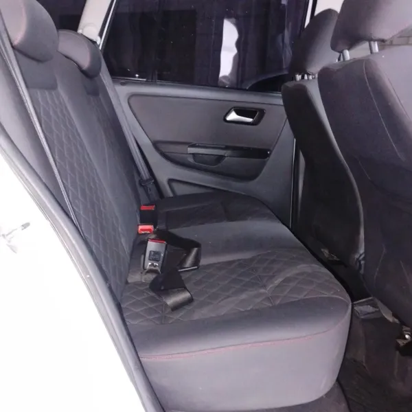 Volkswagen Suran Highline 1.6 2017 usado en Villa María, Córdoba Foto 8