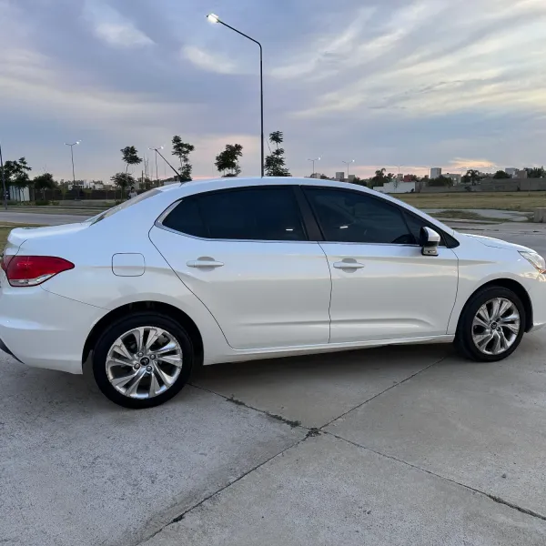 Citroën C4 2.0 Lounge Tendance 2015 usado en Villa María, Córdoba Foto 14
