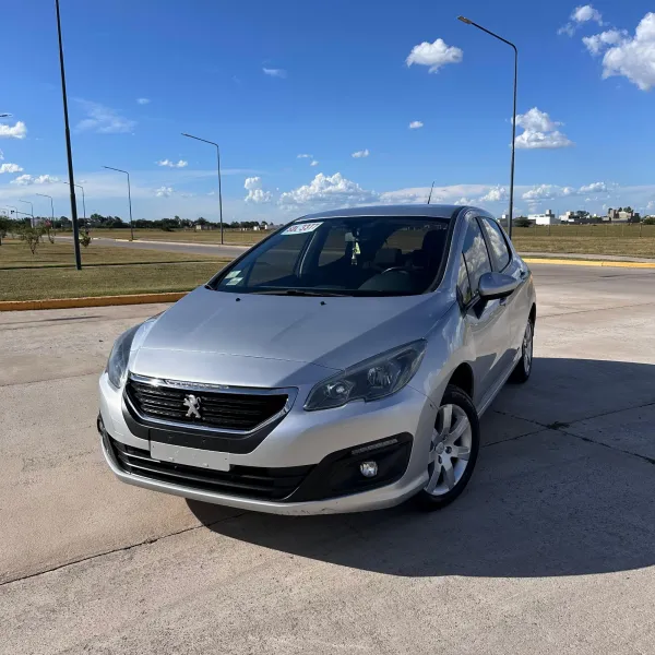 Peugeot 308 1.6 Allure 2017 usado en Villa María, Córdoba Foto 3