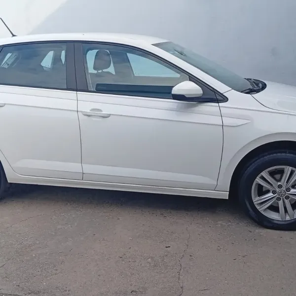 Foto de Volkswagen Polo Comfortline 2023