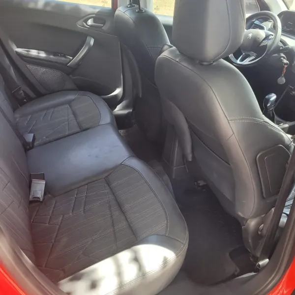 Peugeot 208 Feline Pack Cuir 1.6 2016 usado en Villa María, Córdoba Foto 2