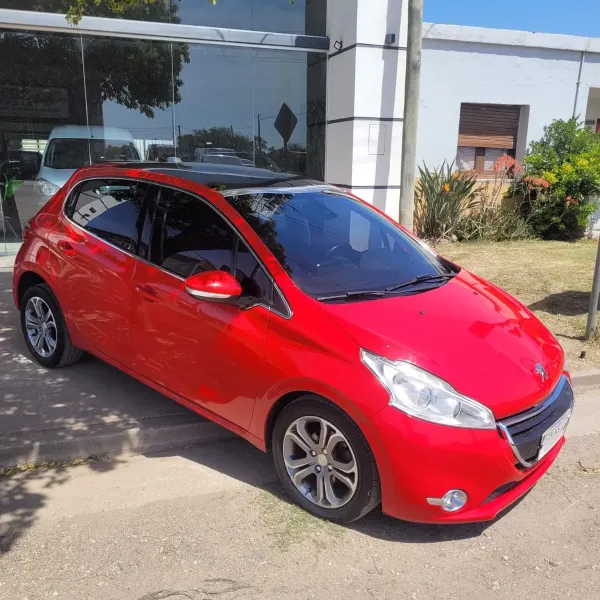 Peugeot 208 Feline Pack Cuir 1.6 2016 usado en Villa María, Córdoba Foto 4