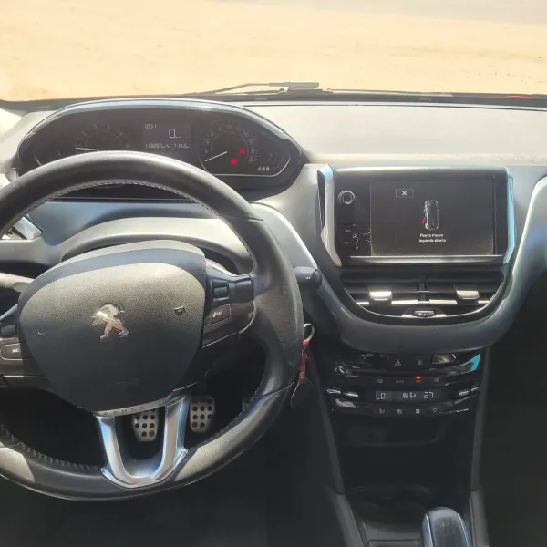 Peugeot 208 Feline Pack Cuir 1.6 2016 usado en Villa María, Córdoba Foto 6