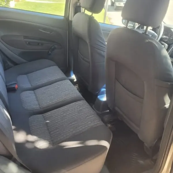 Fiat Punto Attractive 1.4 2011 usado en Villa María, Córdoba Foto 9