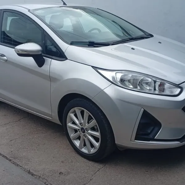Foto de Ford Fiesta 1.6 SE 2020