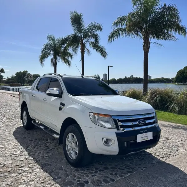 Foto de Ford Ranger 3.2 Limited 4x4  XLT AT 2014