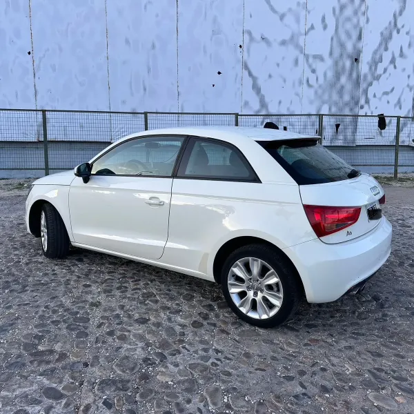 Audi A1 1.4 Ambition 2013 usado en Villa María, Córdoba Foto 3