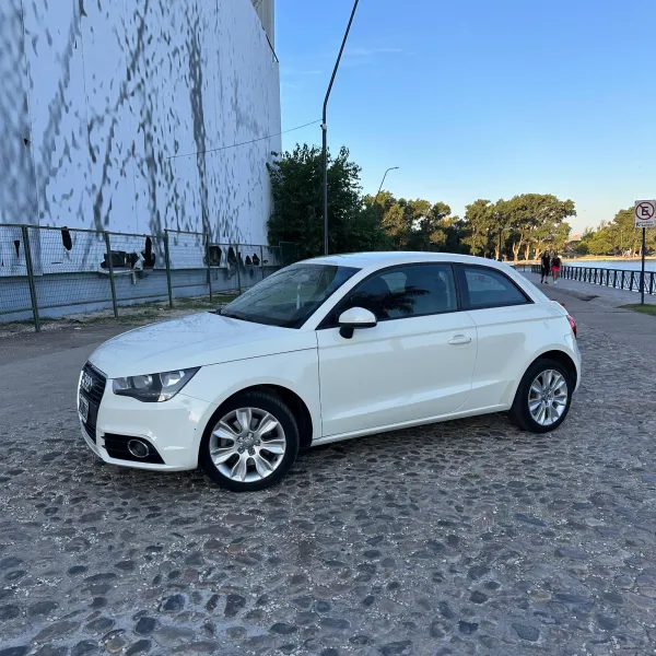 Audi A1 1.4 Ambition 2013 usado en Villa María, Córdoba Foto 13