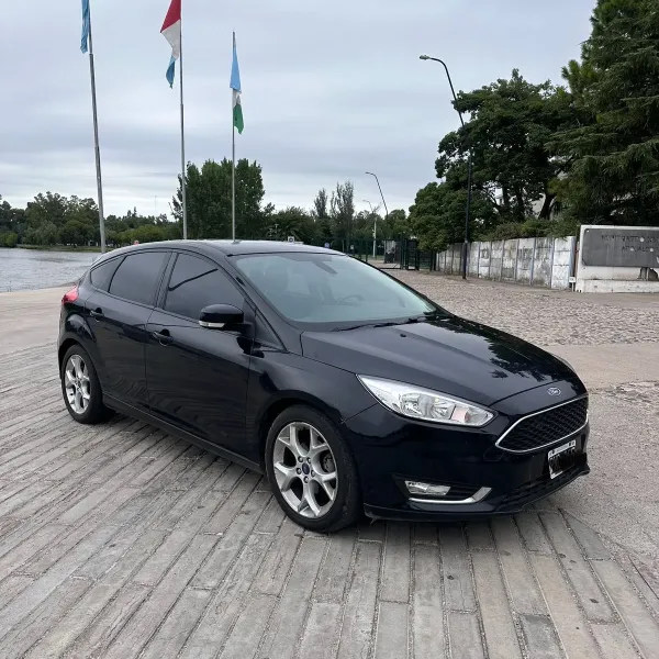Foto de Ford Focus 2.0 SE PLUS 2016