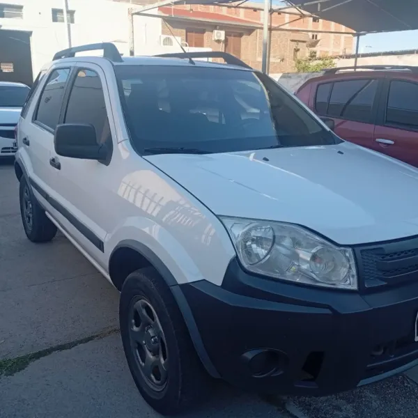 Ford Ecosport 1.6 XLS 4x2 2012 usado en Villa María, Córdoba Foto 2