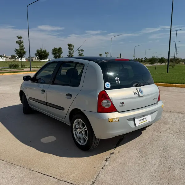 Renault Clio 1.6 Expression 2006 usado en Villa María, Córdoba Foto 2
