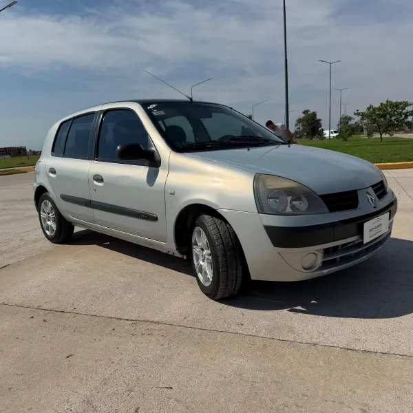 Renault Clio 1.6 Expression 2006 usado en Villa María, Córdoba Foto 4