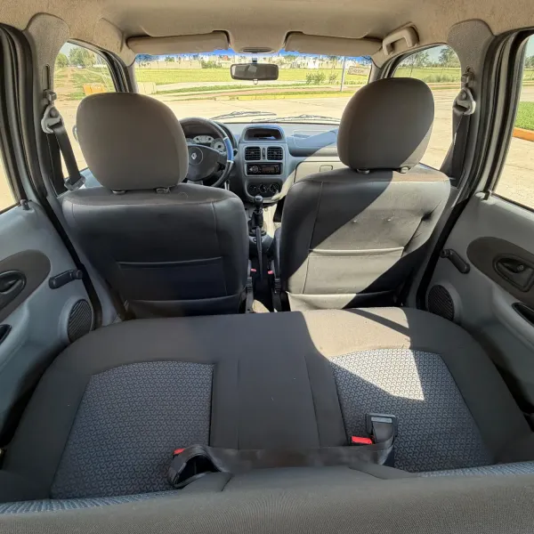 Renault Clio 1.6 Expression 2006 usado en Villa María, Córdoba Foto 7