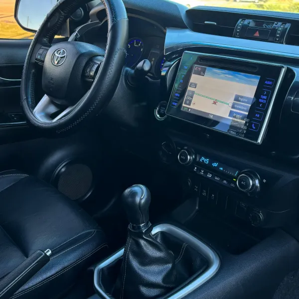 Toyota Hilux SRX 4x4 MT 2016 usado en Villa María, Córdoba Foto 7