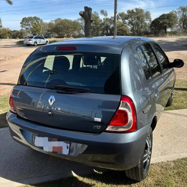 Renault Clio Mío 1.2 Dynamique 2016 usado en Villa María, Córdoba Foto 2