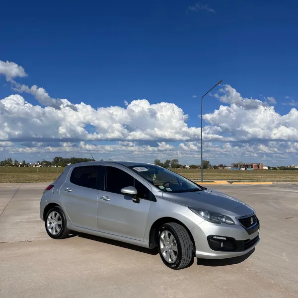Foto de Peugeot 308 1.6 Allure 2017