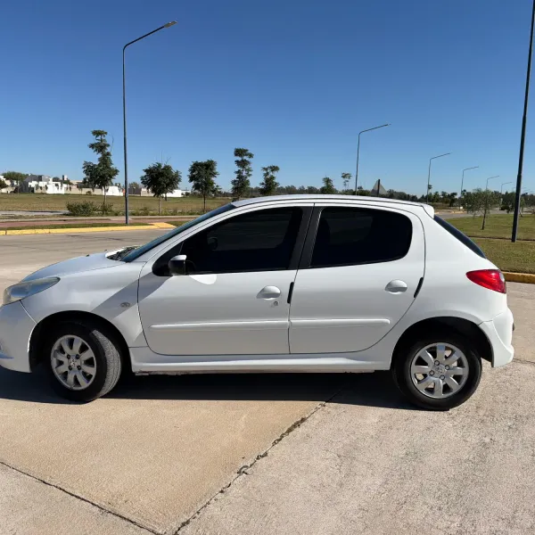 Peugeot 207 Compact 1.9 XS 2010 usado en Villa María, Córdoba Foto 1