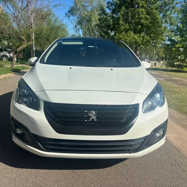 Peugeot 308 Feline THP Tiptronic 2020 usado en Córdoba Capital, Córdoba Foto 4