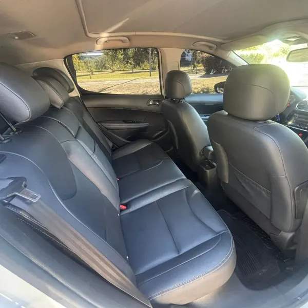 Peugeot 308 Feline THP Tiptronic 2020 usado en Córdoba Capital, Córdoba Foto 10