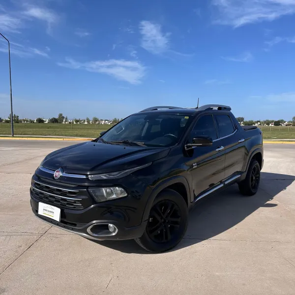Fiat Toro 2.0 TDI Volcano 4x4 AT 2016 usado en Villa María, Córdoba Foto 3