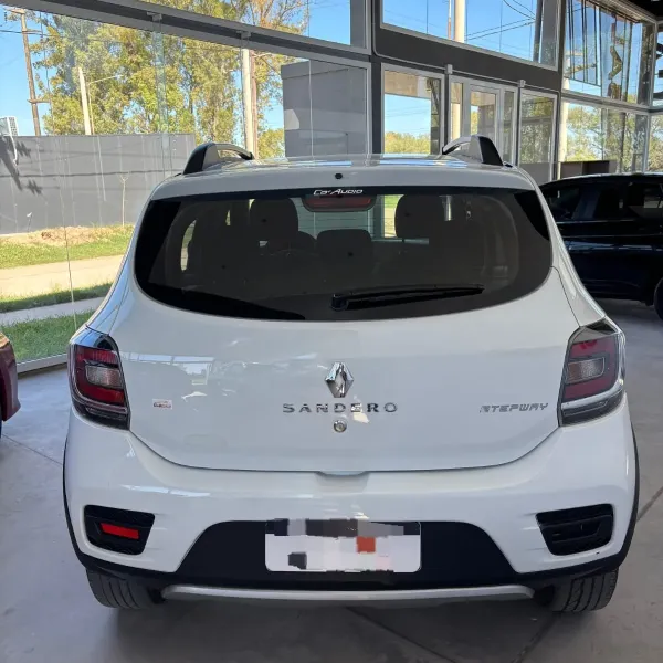 Renault Sandero 1.6 Stepway Dynamique 2017 usado en Villa María, Córdoba Foto 3