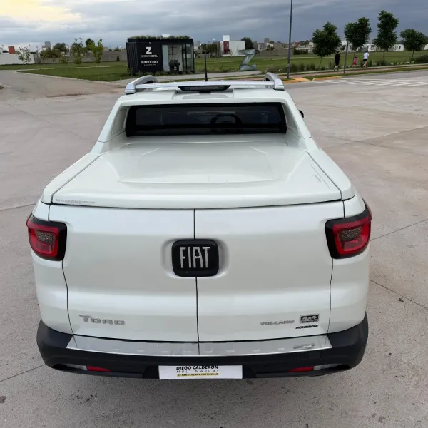 Fiat Toro Volcano 4x4 AT 2021 usado en Villa María, Córdoba Foto 5